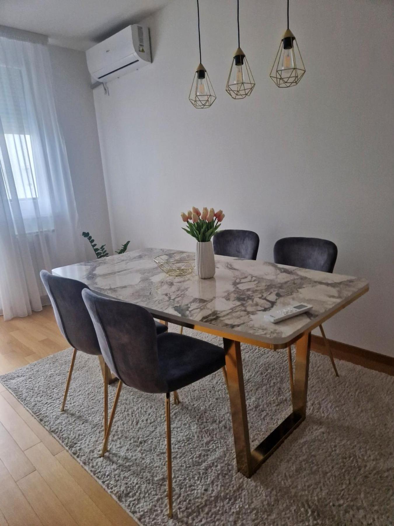 Apartman Lena バニャ・ルカ エクステリア 写真